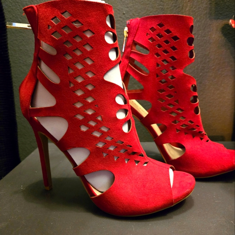 Shoedazzle Cutout Peeptoe Booties
